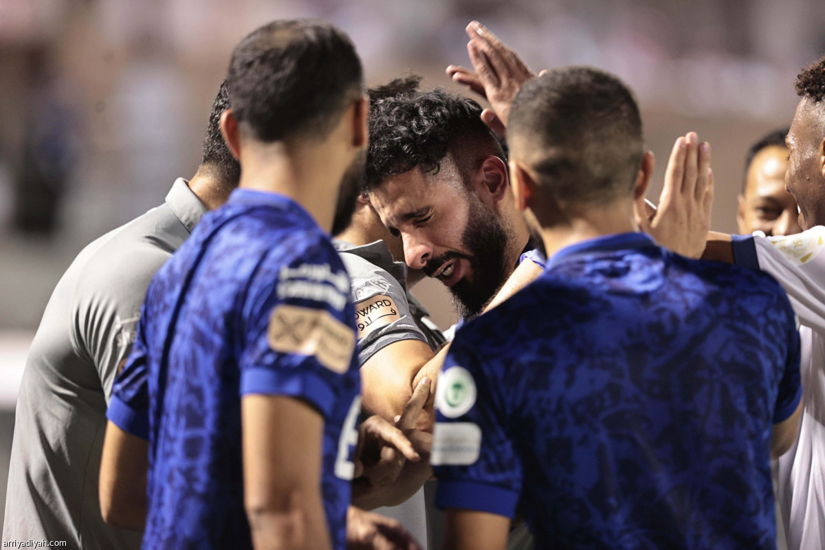 الهلال.. الفرحة تغيب