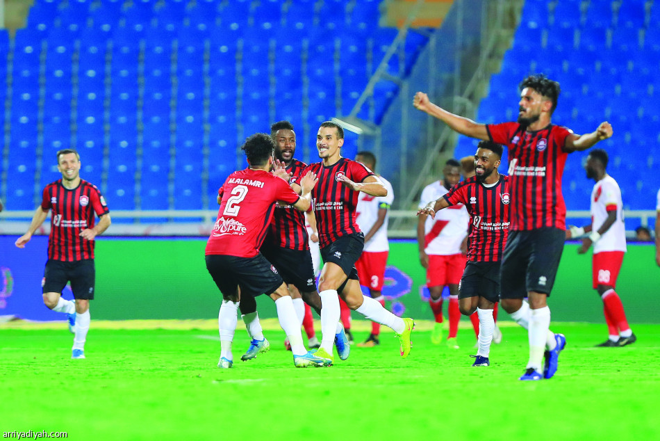 الرائد 
ينتصر في 3 دقائق