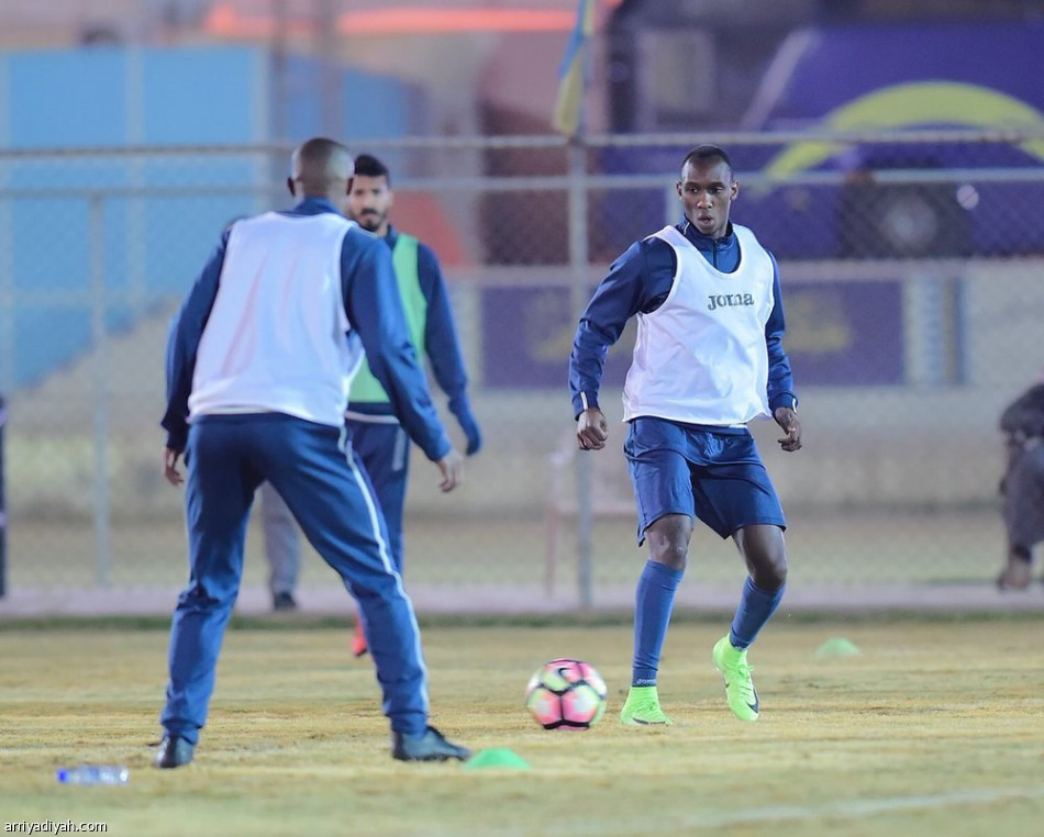 الإصابة تبعد الشمري وريكاردو عن التعاون