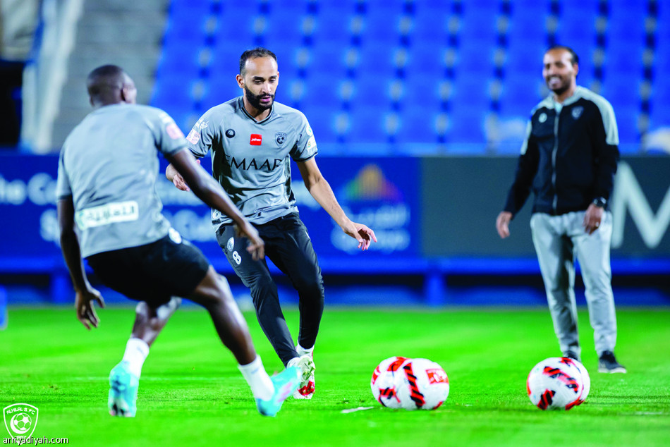 الهلال والشباب..
شاموسكا أبرز الغائبين