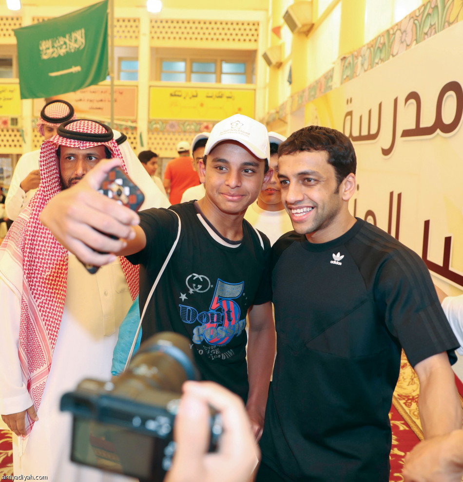 الشلهوب
يعود إلى المدارس