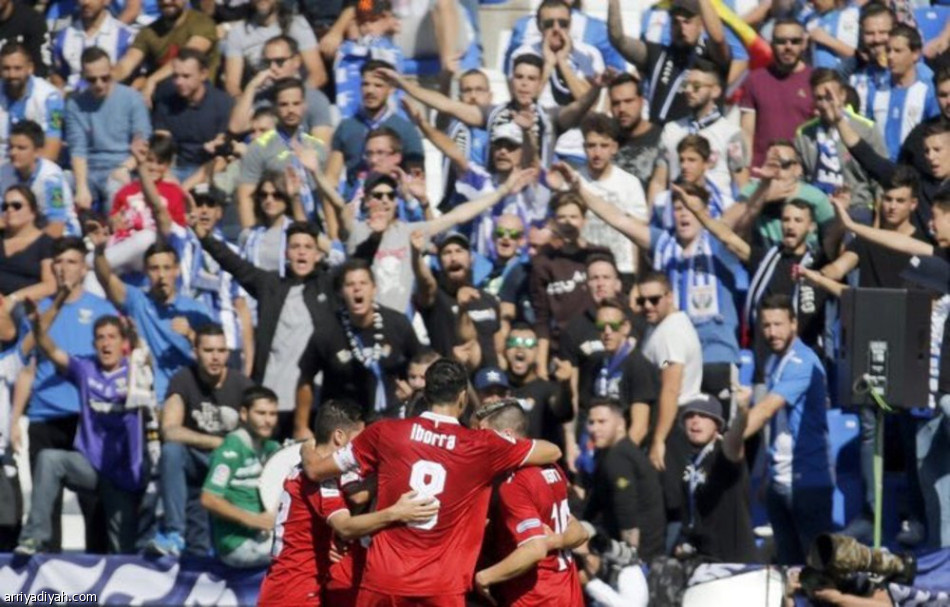 اشبيلية يهزم ليجانيس في مباراة مثيرة ويتصدر الدوري الأسباني