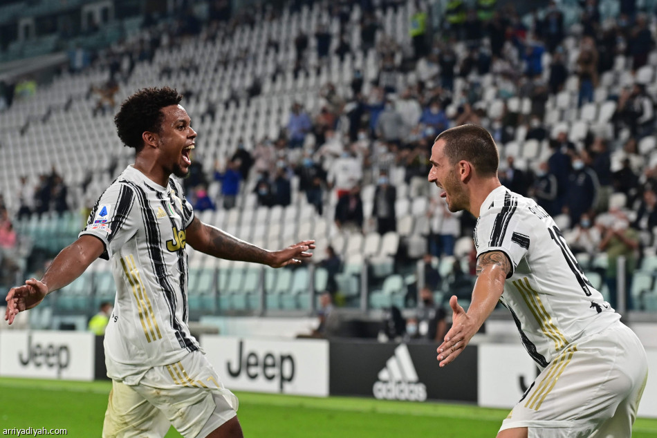 بيرلو ينطلق بثلاثية في الدوري الإيطالي