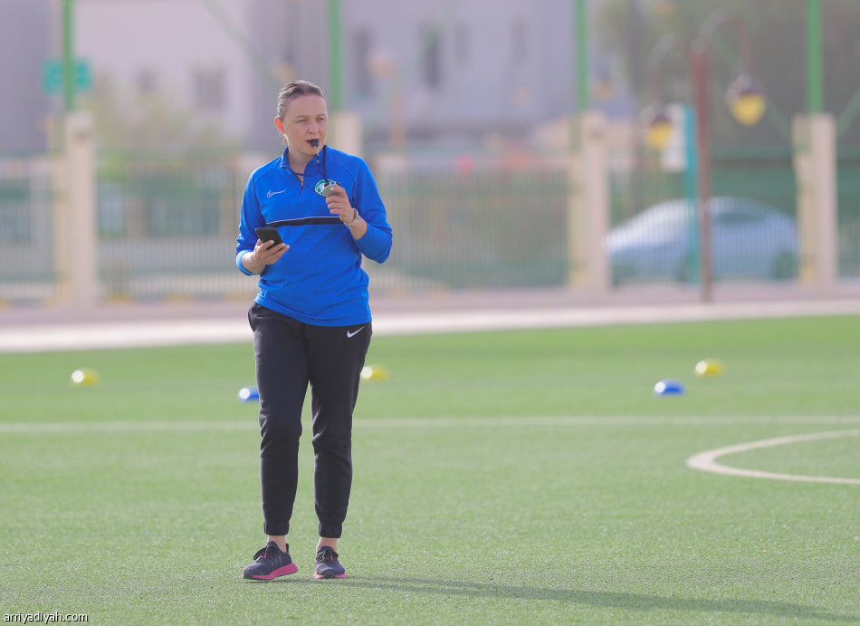 لجنة الحكام تختتم دورة مدربي اللياقة البدنية للحكمات