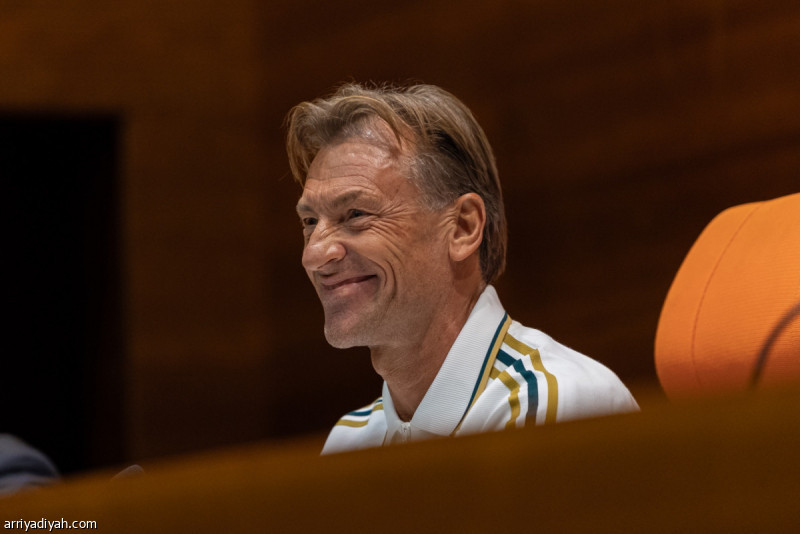 غانا تتفاوض مع رينارد .. والفرنسي يتجه لقبول المهمة