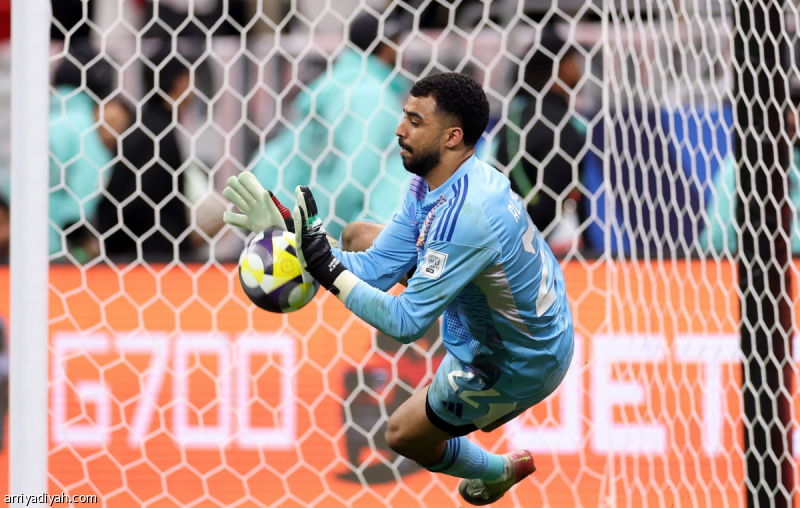 المقبالي.. أهلاوي تأهل بقارورة ماء