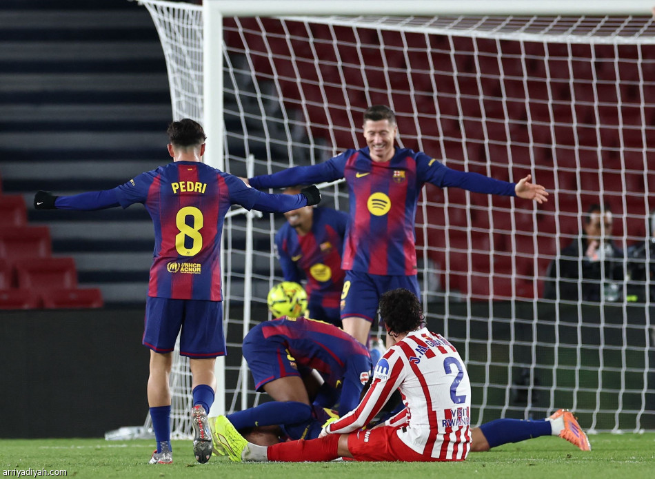 برشلونة يقلبها