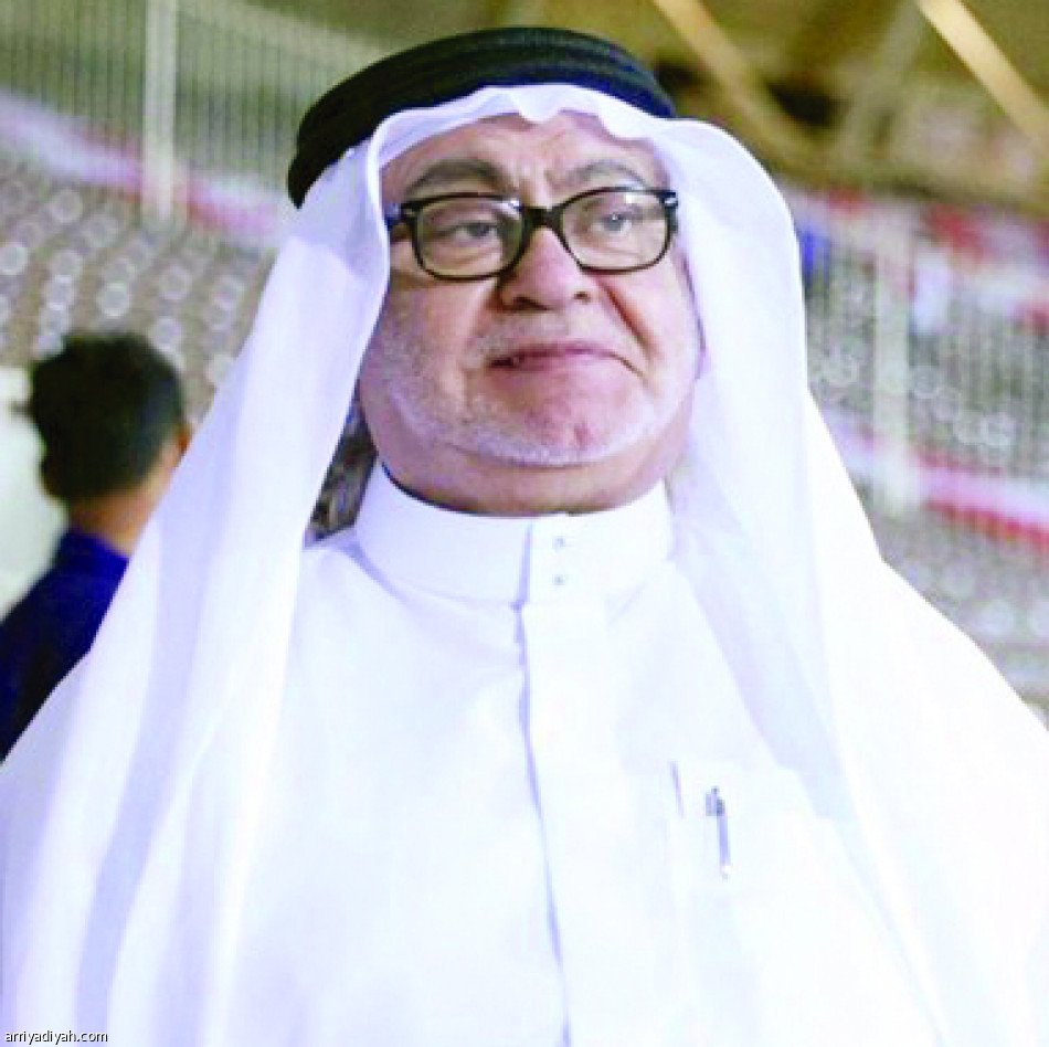 سابق يسدد عضوية الوحدة