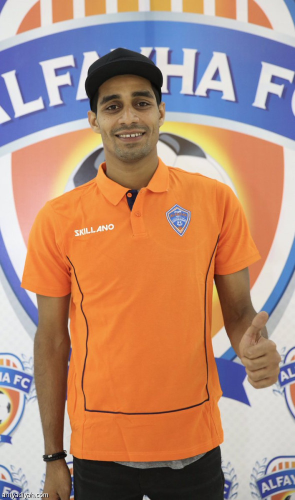 صفقات الفيحاء المتواصلة تخطف الأضواء