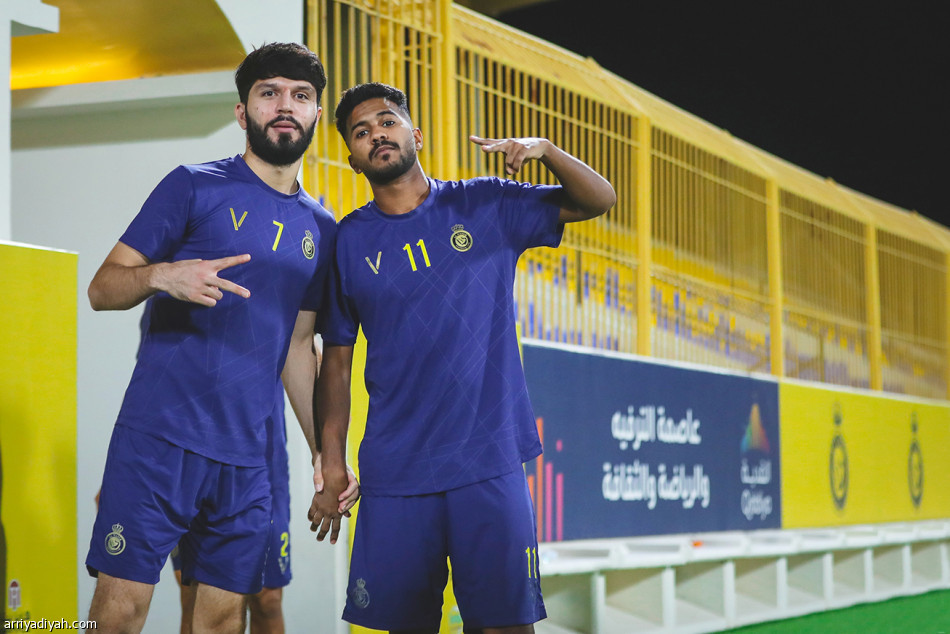 النصر يبدأ بتشكيل الباطن