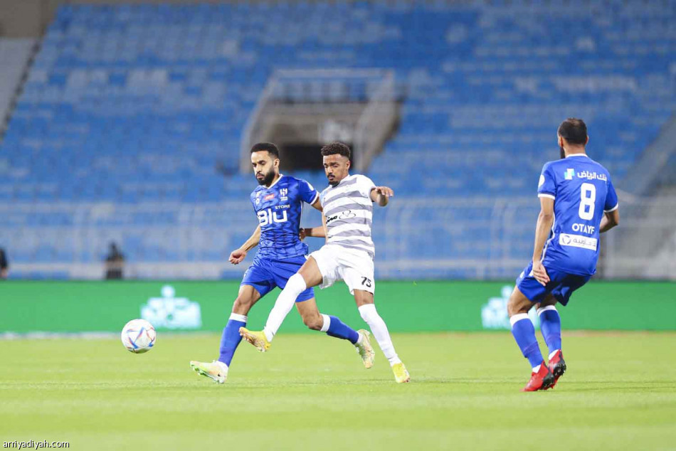 سابقة في «روشن»..
الهلال
يرفض الهزيمة