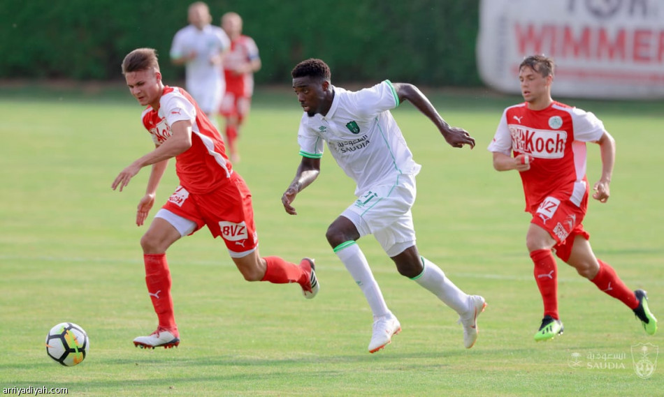 الأهلي يفتتح ودياته بفوز على النمساويين