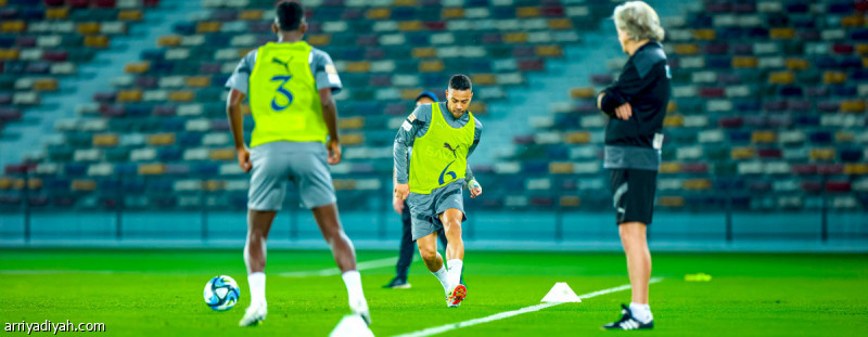 الهلال والاتحاد يستعدان لنهائي كأس الدرعية على ملعب محمد بن زايد