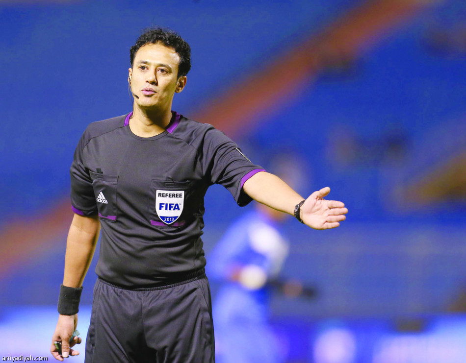 من يدير لجنة التحكيم ؟