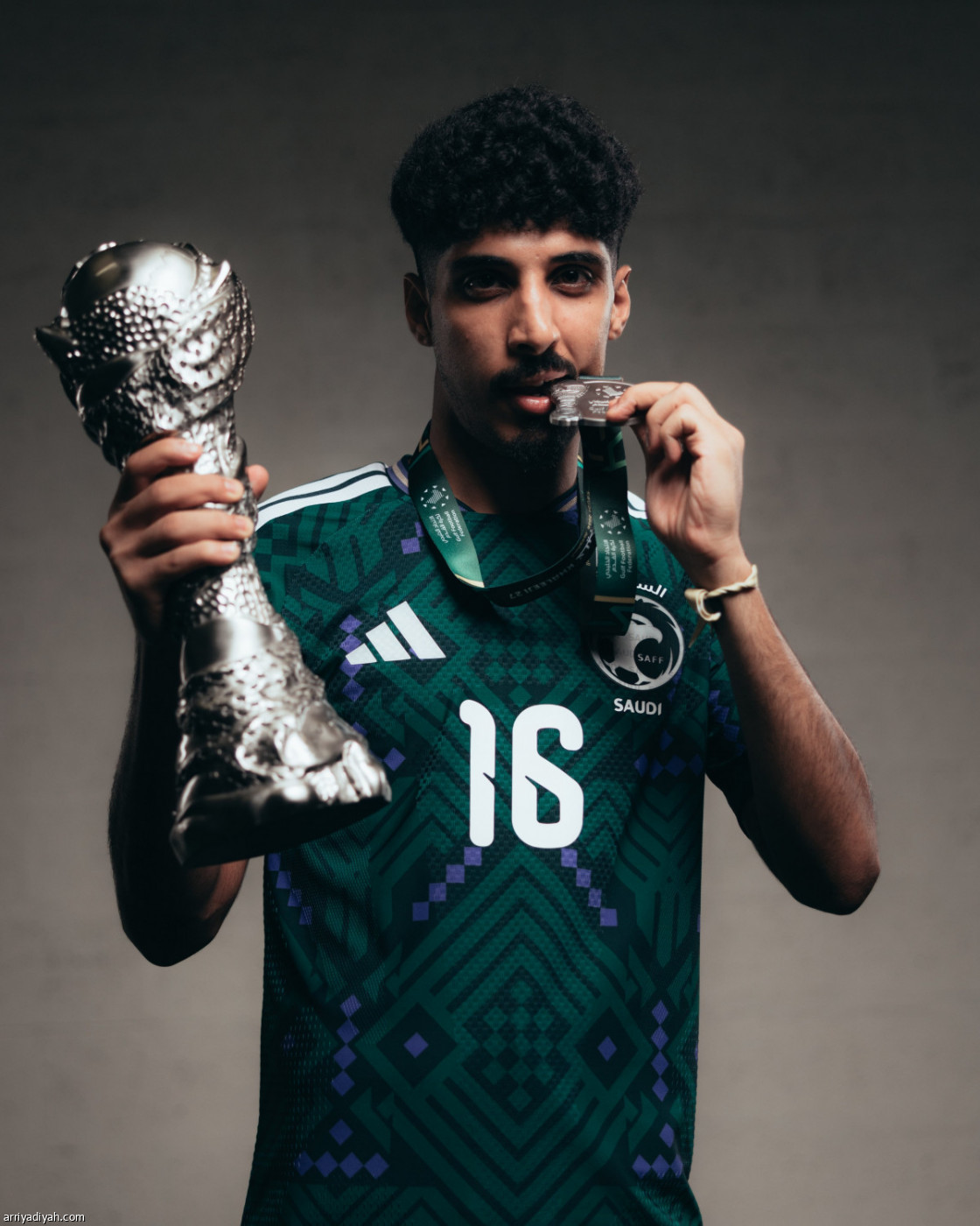 أفراح الكأس