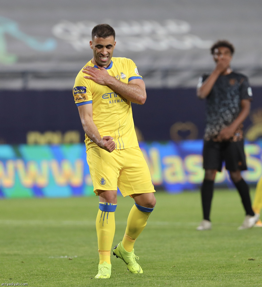 النصر يقسو على الباطن بسباعية