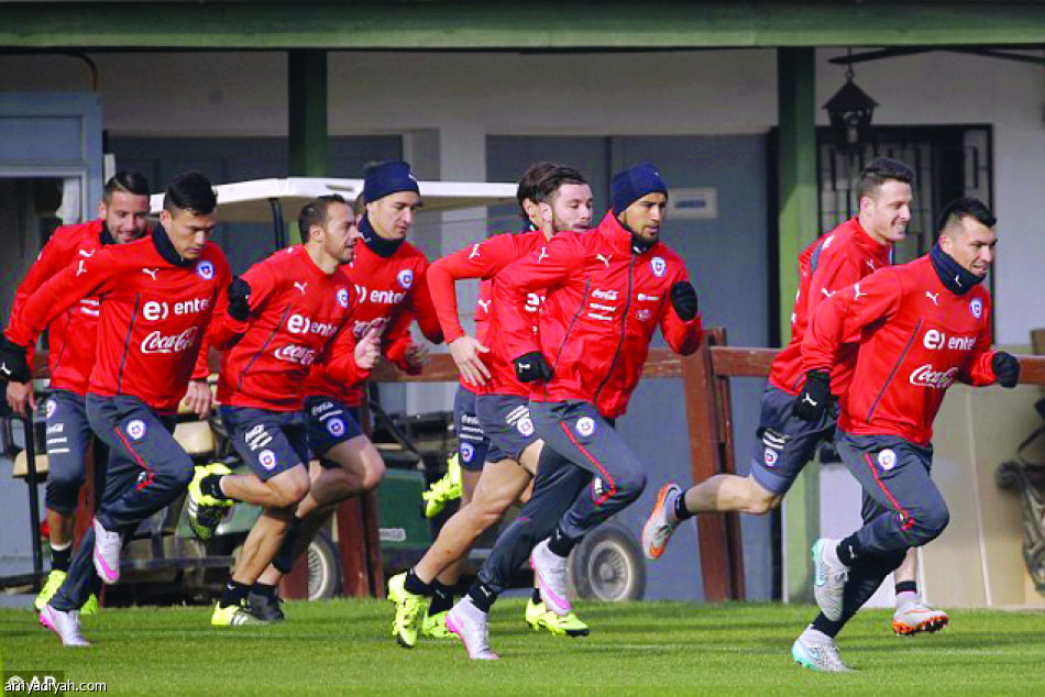 إقبال هلالي كبير على الزي الجديد