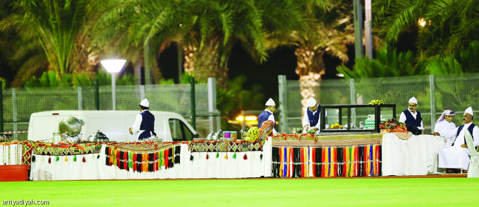 ريبروف يحاصر الأهلاويين بأخطائهم