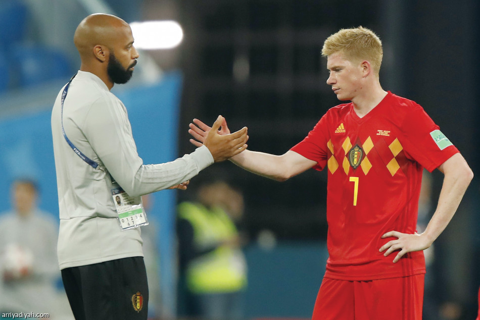 هنري
بين نار المعسكرين