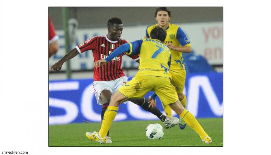 في الدوري الايطالي  : ميلان يستعيد التوازن والصدارة مؤقتا