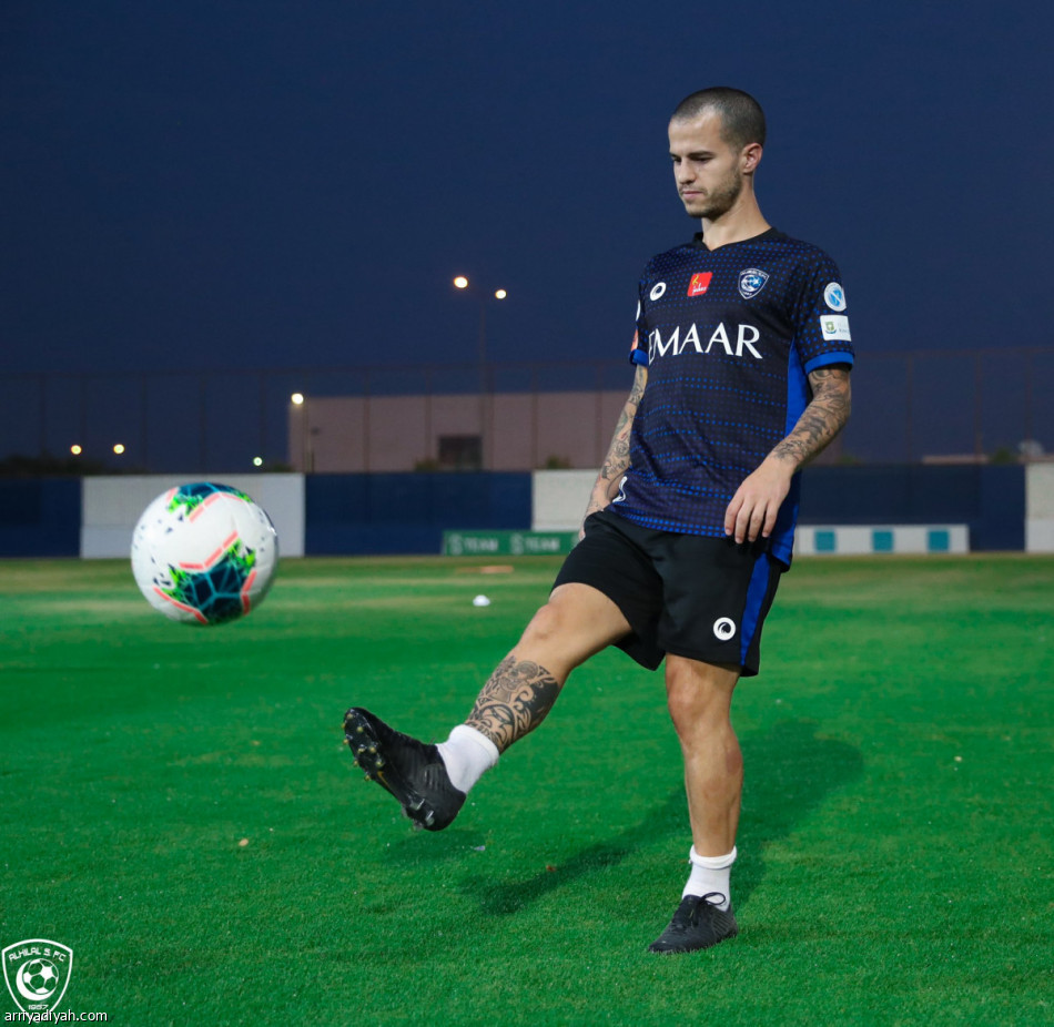 الهلال.. برنامج تأهيلي مكثف يجهز كاريلو