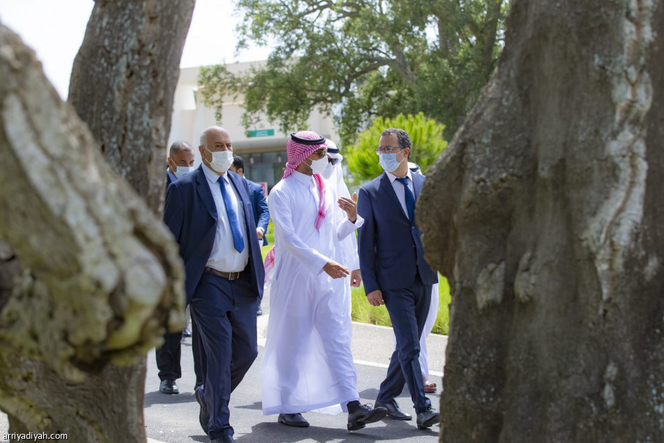 الفيصل يلتقي رئيسي الاتحاد والرجاء