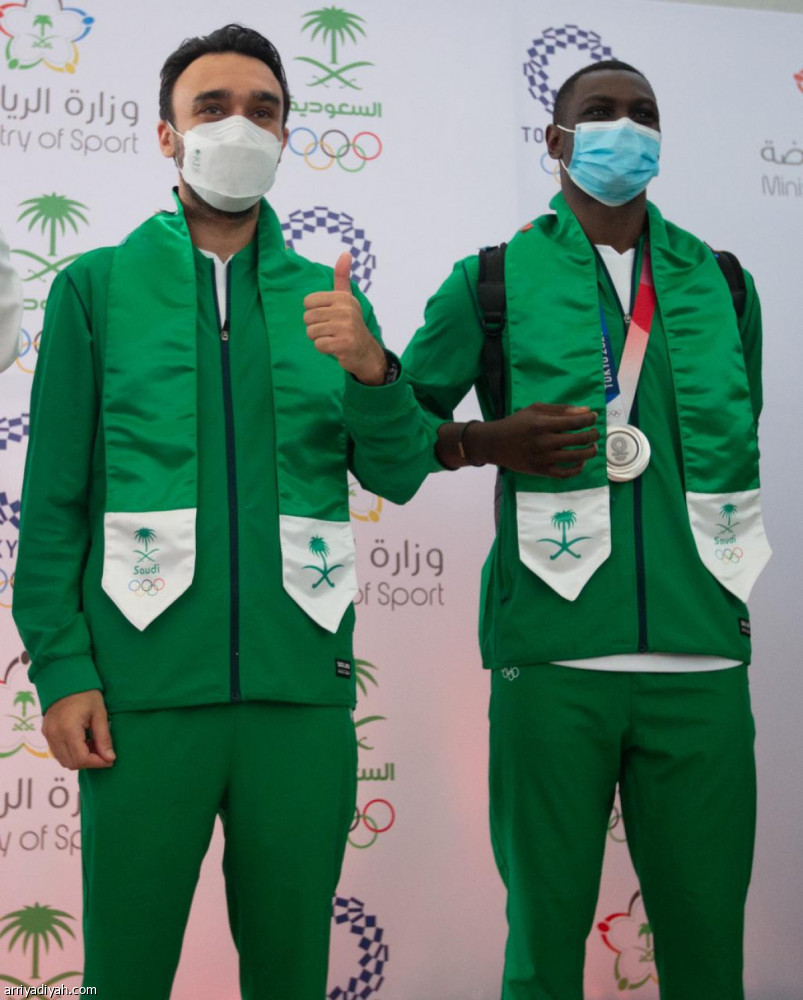 استقبال الأبطال لطارق حامدي في جدة