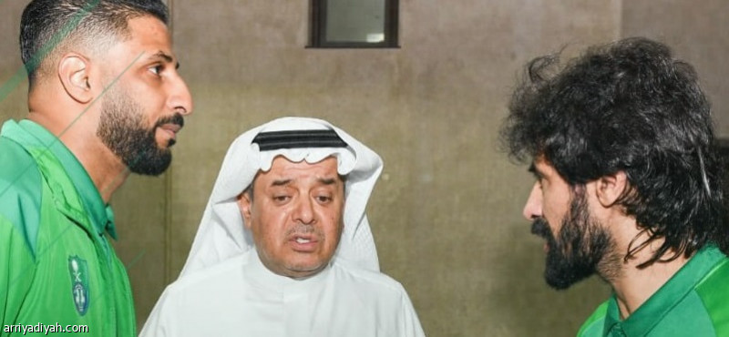 منصور للاعبين: حان وقت منافسة الأهلي على الدوري