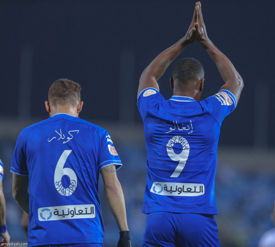 الهلال يقسو على الشباب بخماسية