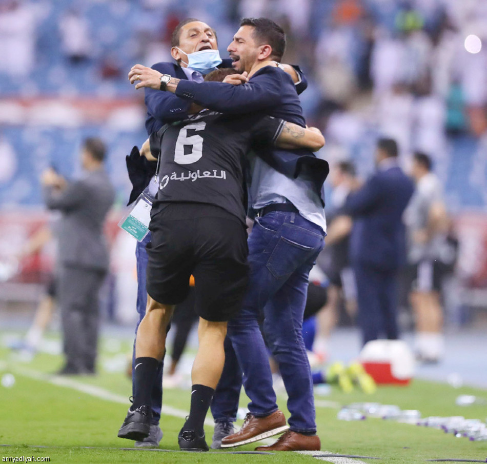 بدوري ثالث على التوالي
الهلال يسطر التاريخ