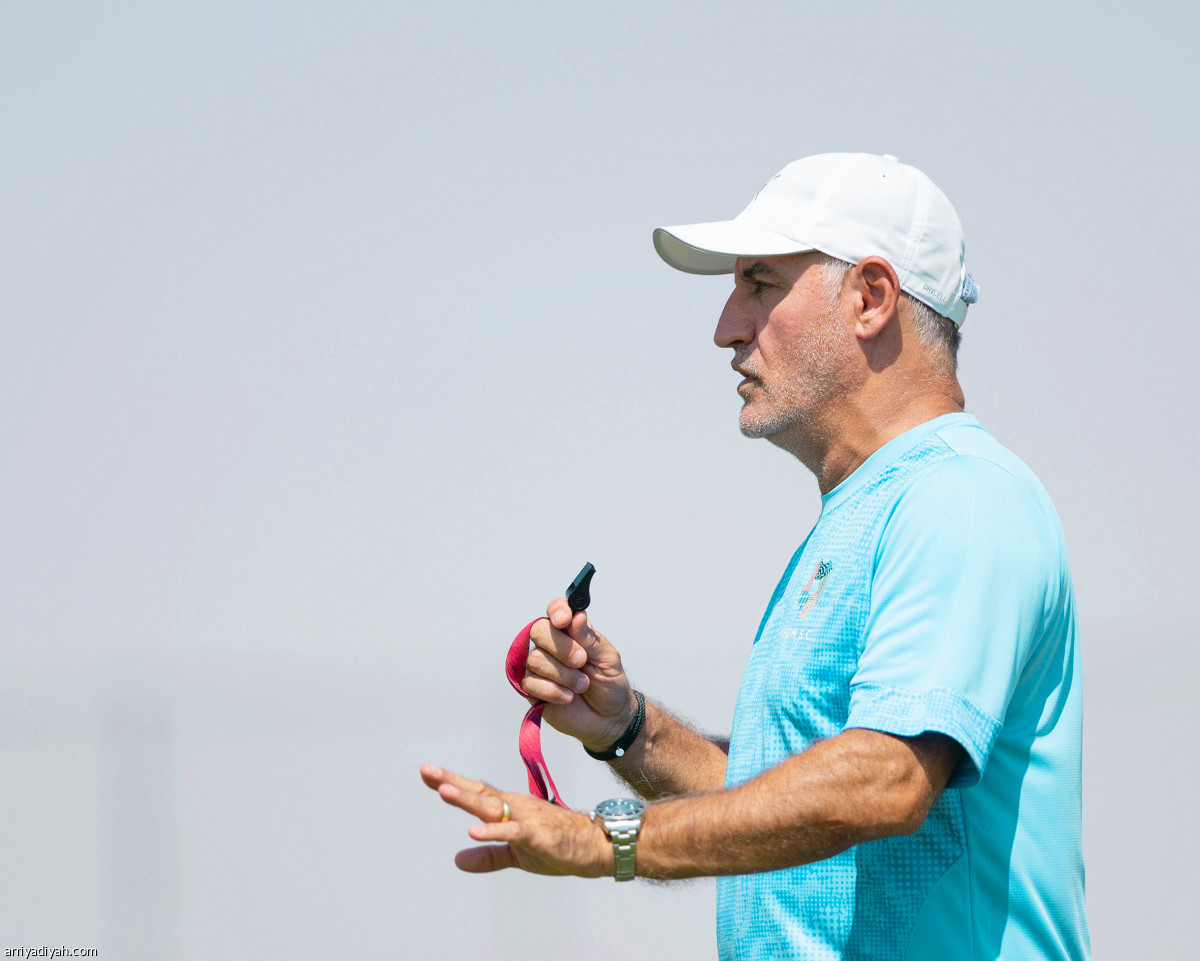 نيوم.. يتأهب