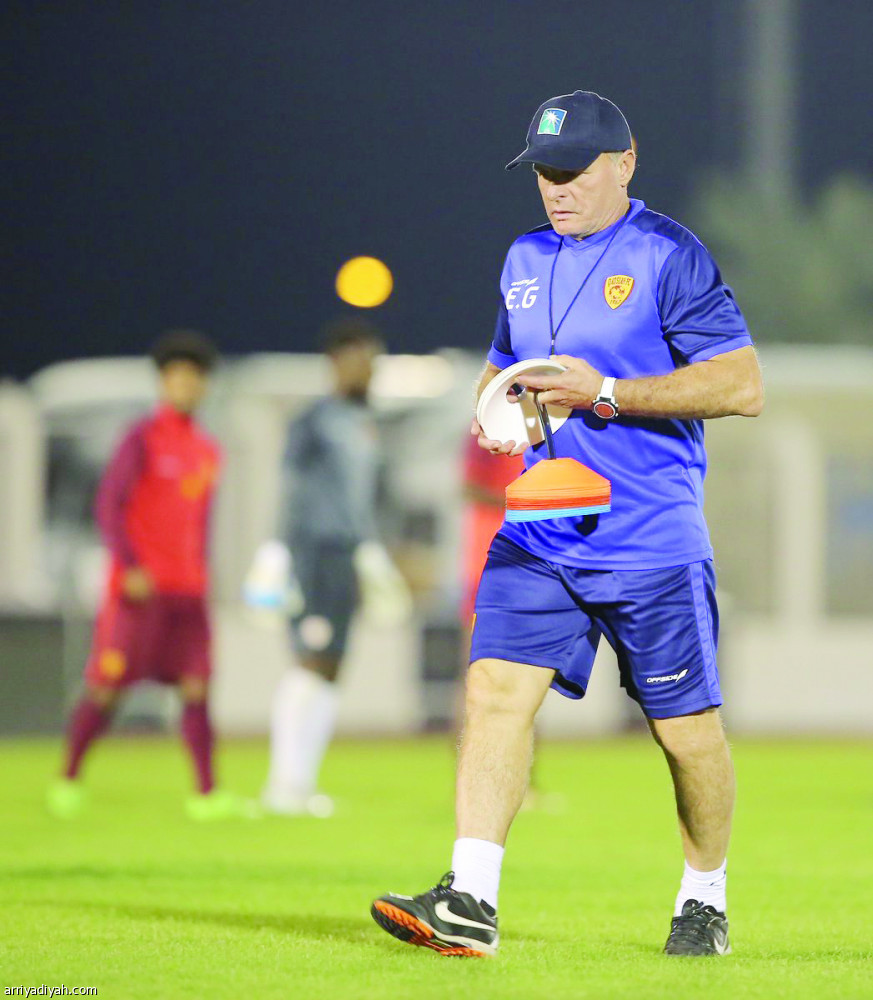 بوناميجو يحول حراس المرمى إلى مهاجمين