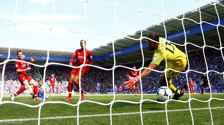 ليفربول يتجاوز ليستر سيتي وينفرد بصدارة الدوري الإنجليزي