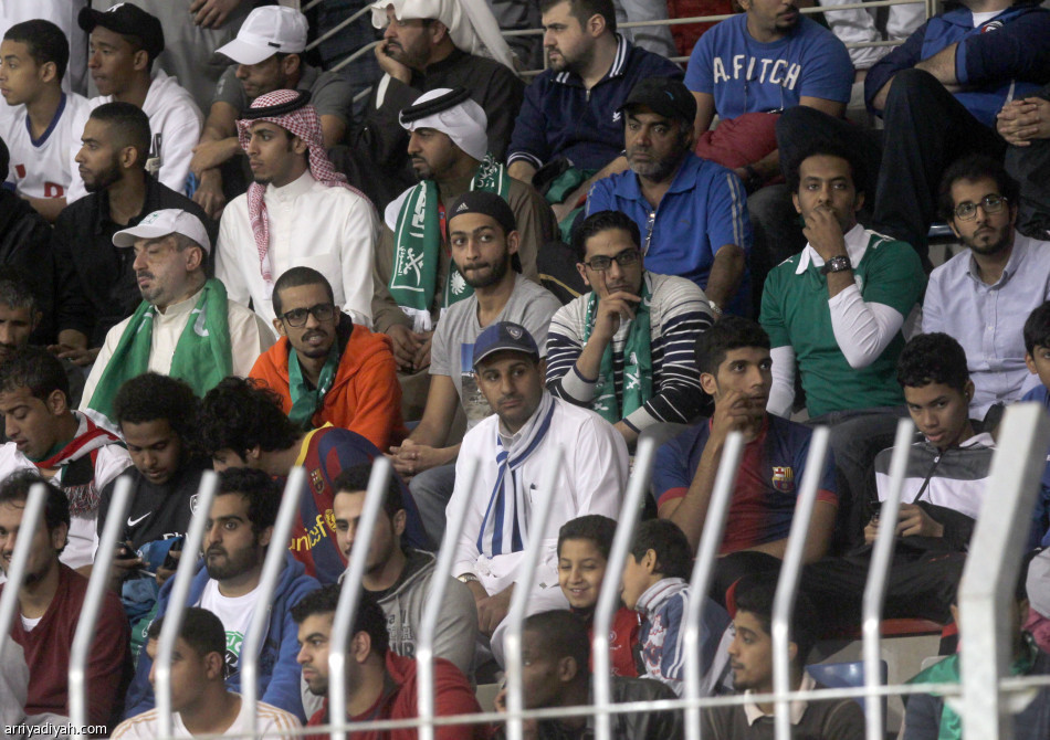 العراق تلتهم الأخضر السعودي بهدفين في كأس الخليج