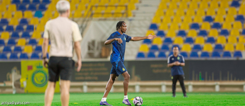 عودة النصر للتدريبات بمشاركة الوافدين الجدد سيماكان وأنجيلو جابرييل استعدادًا لمواجهة الأهلي