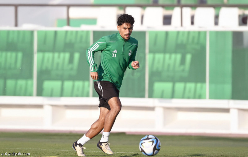 نادي الشباب يقترب من استعارة سعد بالعبيد من الأهلي