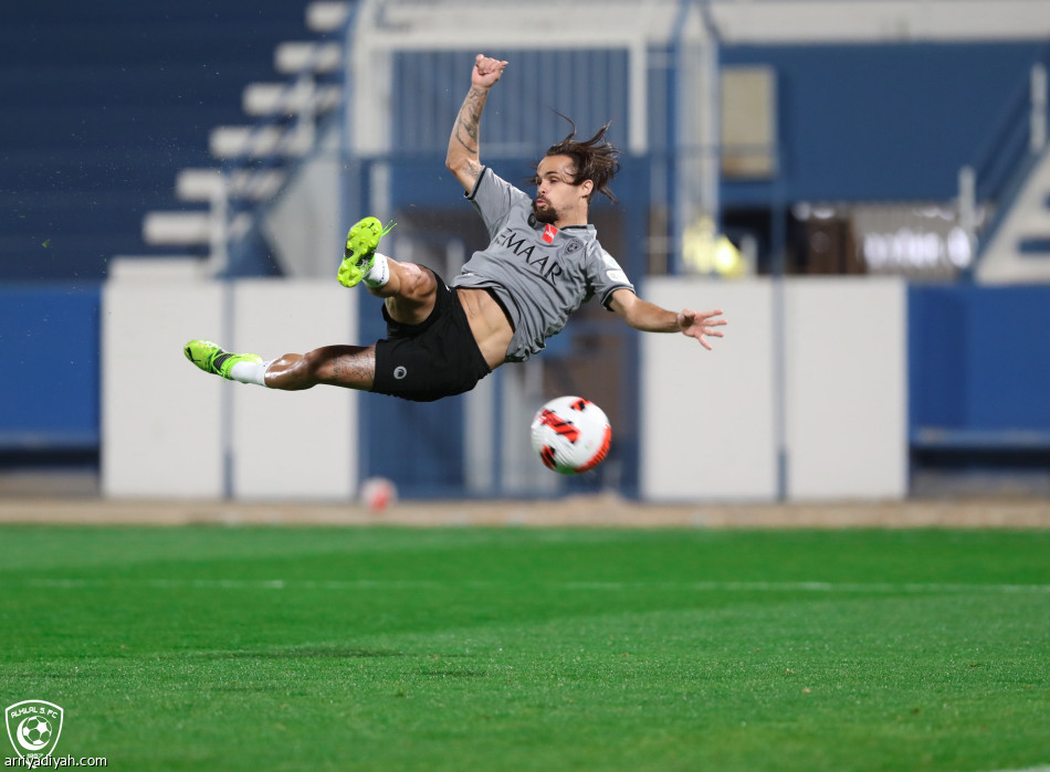 دياز ينطلق مع الهلال.. والبليهي يعود