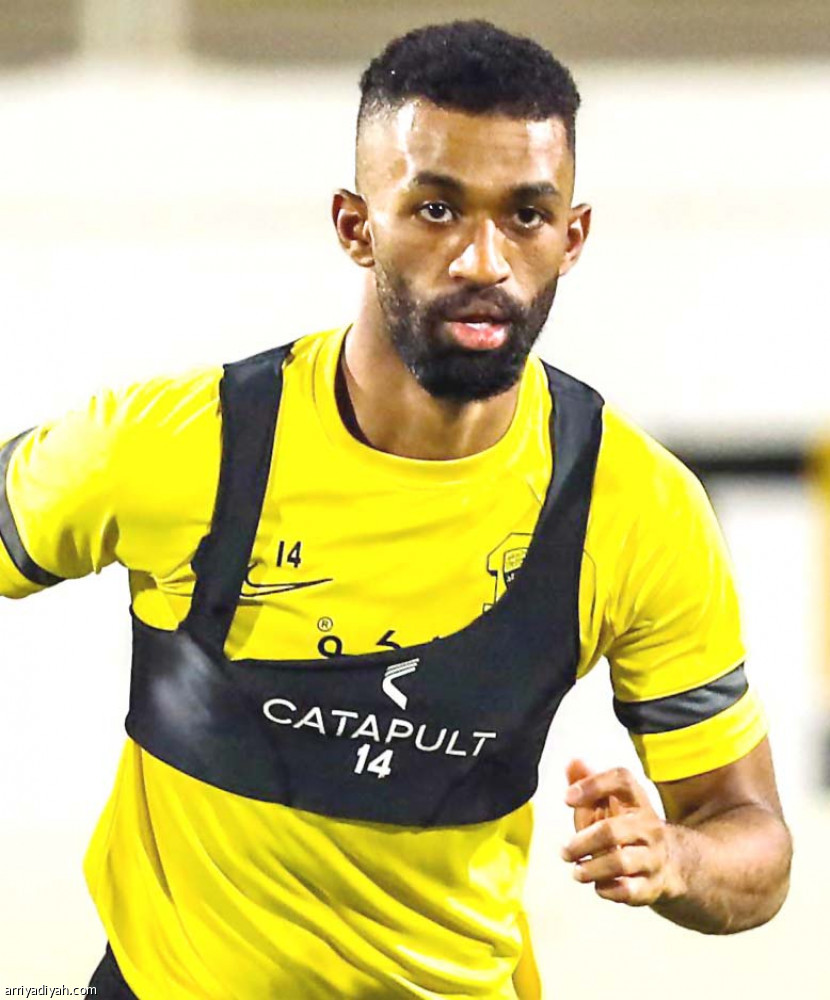 الاتحاد
يستعيد العمري ويفقد روما