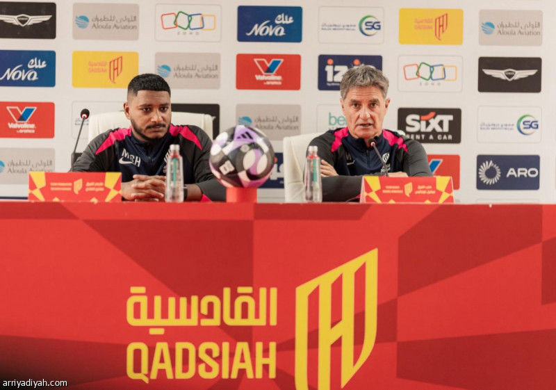 مدرب القادسية يعترف بالخطأ في الاستغناء عن صالح أبو الشامات ويشيد بأدائه