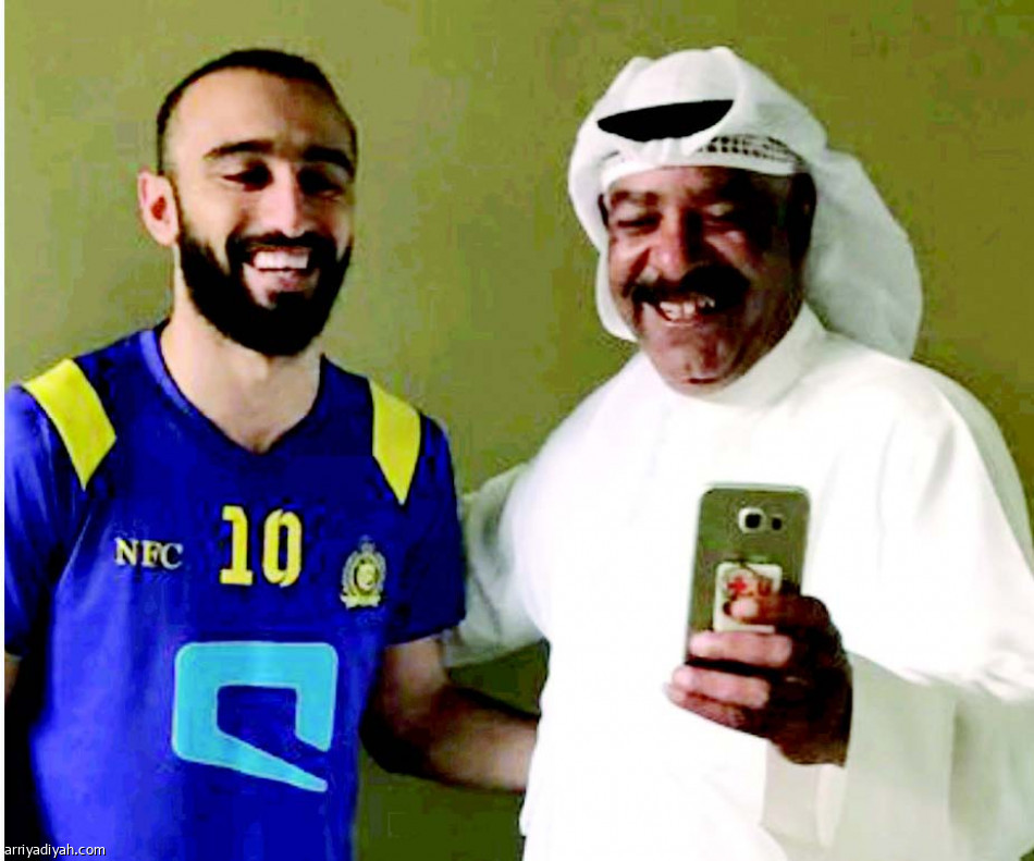 أحمد الفرج يتغنى بالنصر