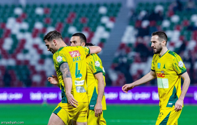 الخليج يوقف الاتفاق بسيناريو 2023