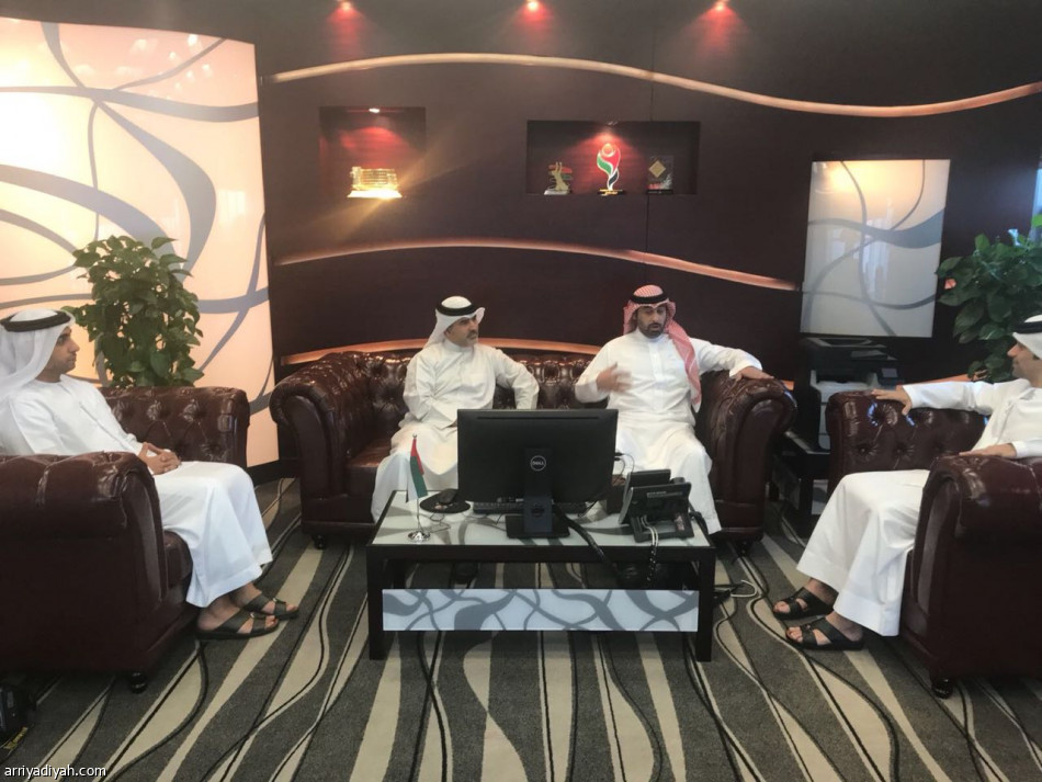 أبو الريش يبحث تطوير الجمباز في عمان والإمارات
