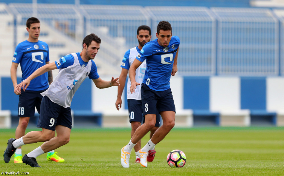 الهلال ينهي تدريباته .. ويغادر إلى الدوحة