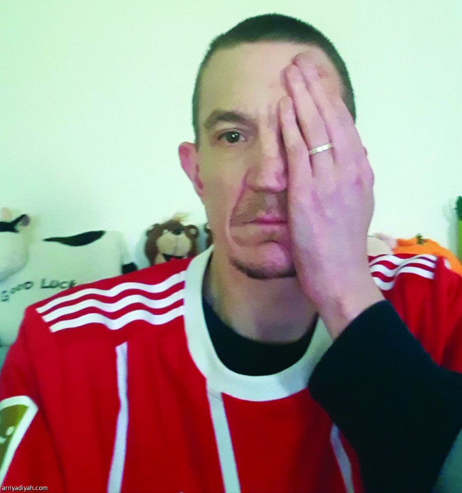 من أجل كريم.. أغمضوا عيونهم