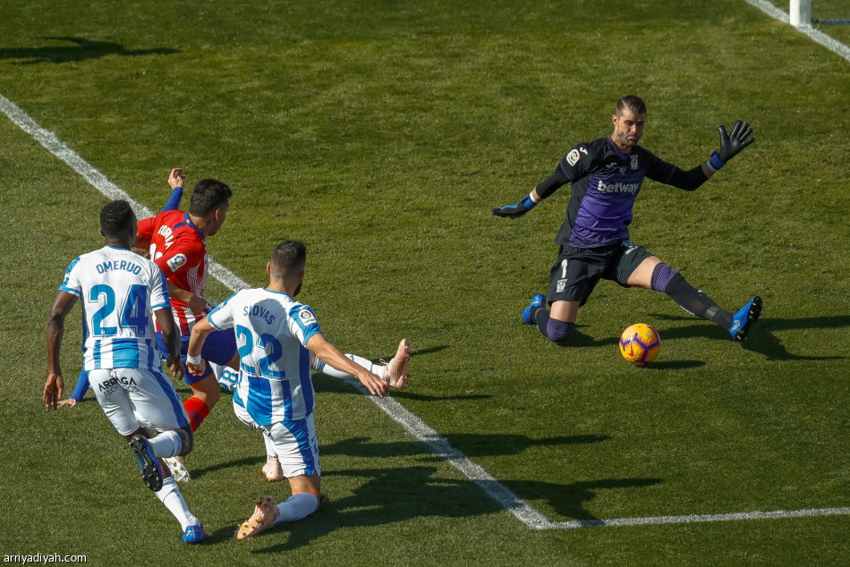 ليجانيس يحرم أتلتيكو مدريد من صدارة الدوري الإسباني