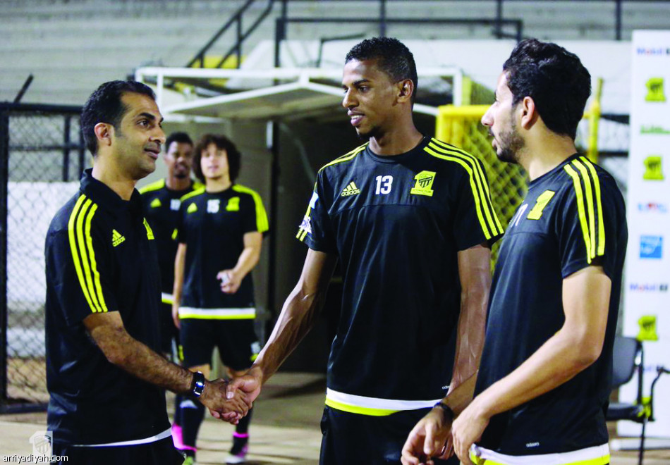 200 مشجع فقط يدعمون الاتحاد