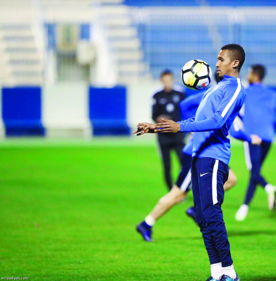 دياز .. يلعب بورقة المفأجاة 