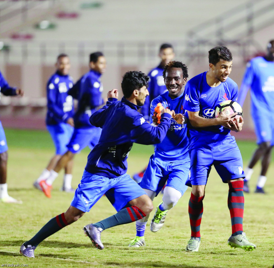 الاتفاق يتدرب في الأوحال تحسباً للأمطار