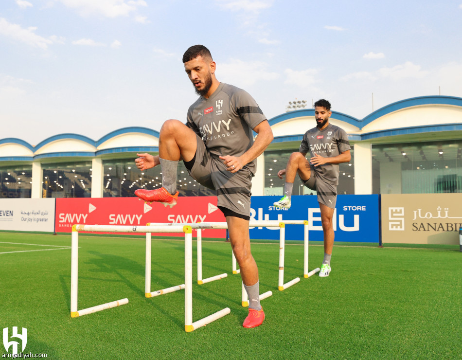 الهلال يفقد كوليبالي 21 يوما