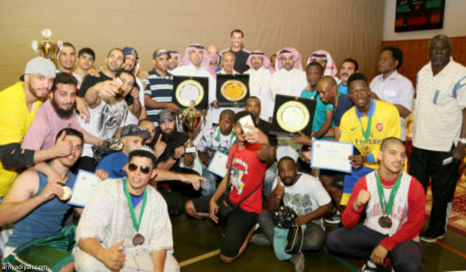 ملاكمو عكاظ أبطالاً للمملكة